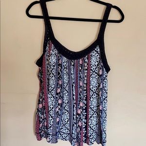 Forever 21 - printed tank top with lace design🖤